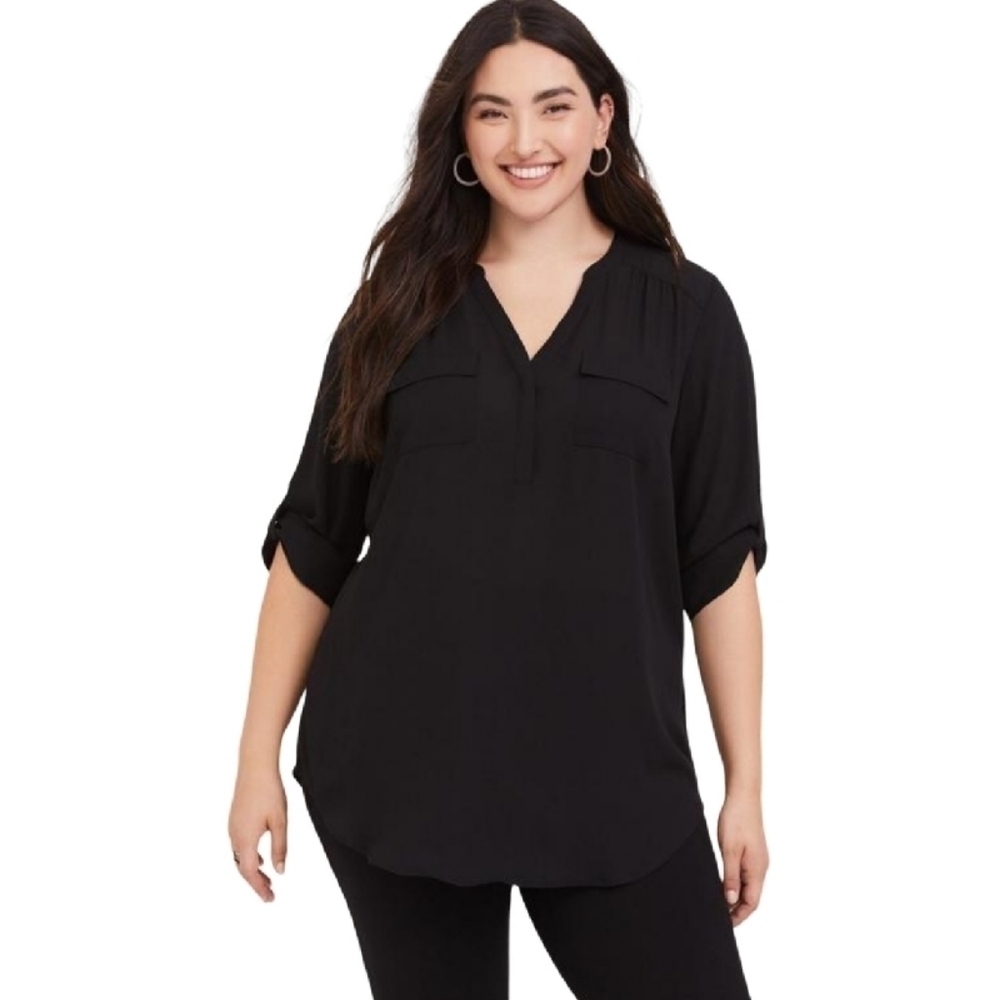 NWT Torrid 'Harper' Georgette Pullover 3/4 Sleeve Tunic Blouse in Black - Sz 10